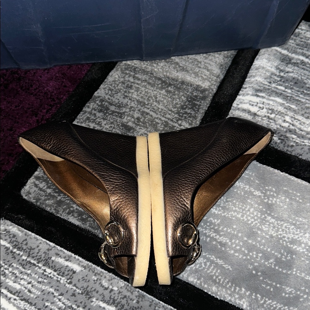 Gucci Bronze Brown Leather Peep-Toe Pumps with Horsebit - Picture 6 of 11
